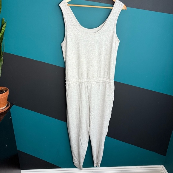 Danskin Heather Gray Sleeveless Jumpsuit - Picture 4 of 10